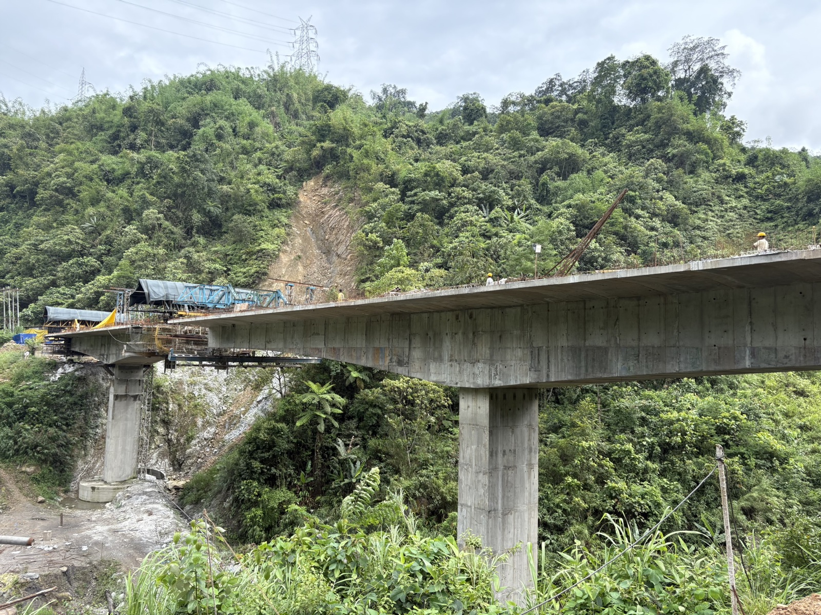 Pinjoli Bridge &mdash; construction view