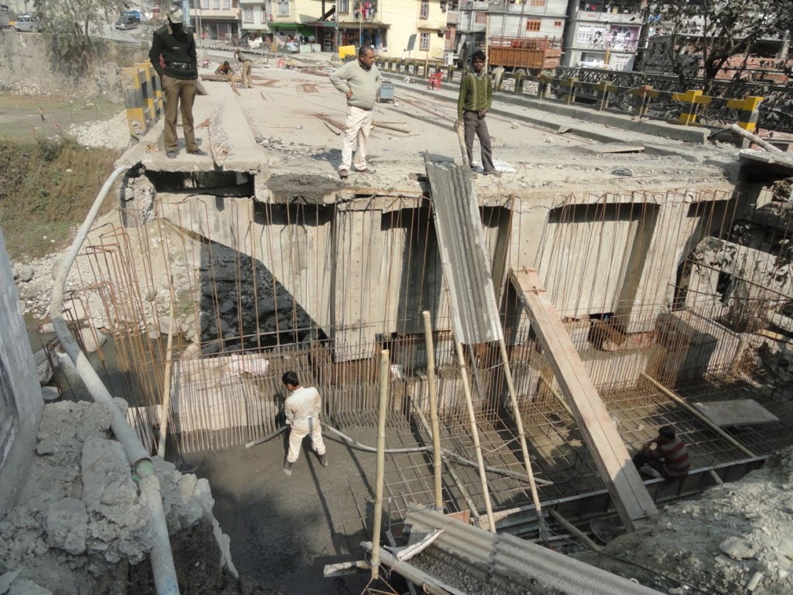 Ranipool Bridge &mdash; view 2